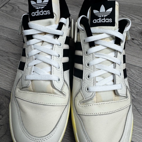 Adidas Originals Forum 84 Low AEC men’s shoes sneakers white black size 10.5 - Picture 2 of 12